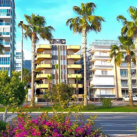 Gold Twins Boutique Hotel 3*