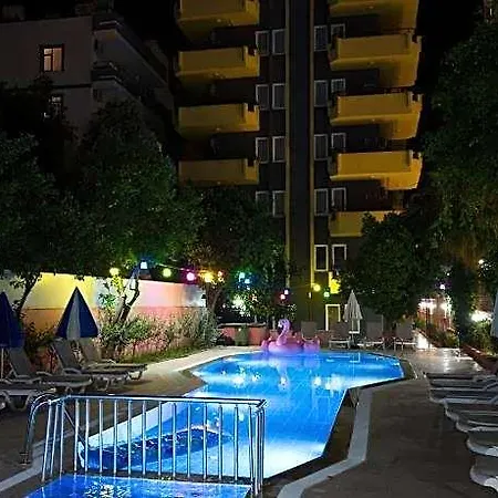Gold Twins Boutique מלון 3*