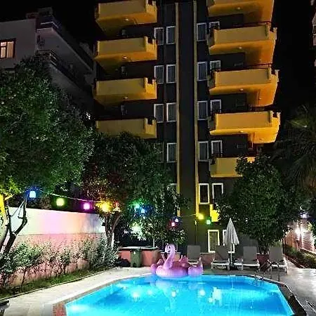 Gold Twins Boutique Mahmutlar